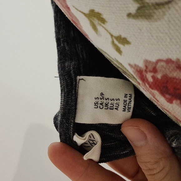 Jumpsuits - Picture 3 of 3